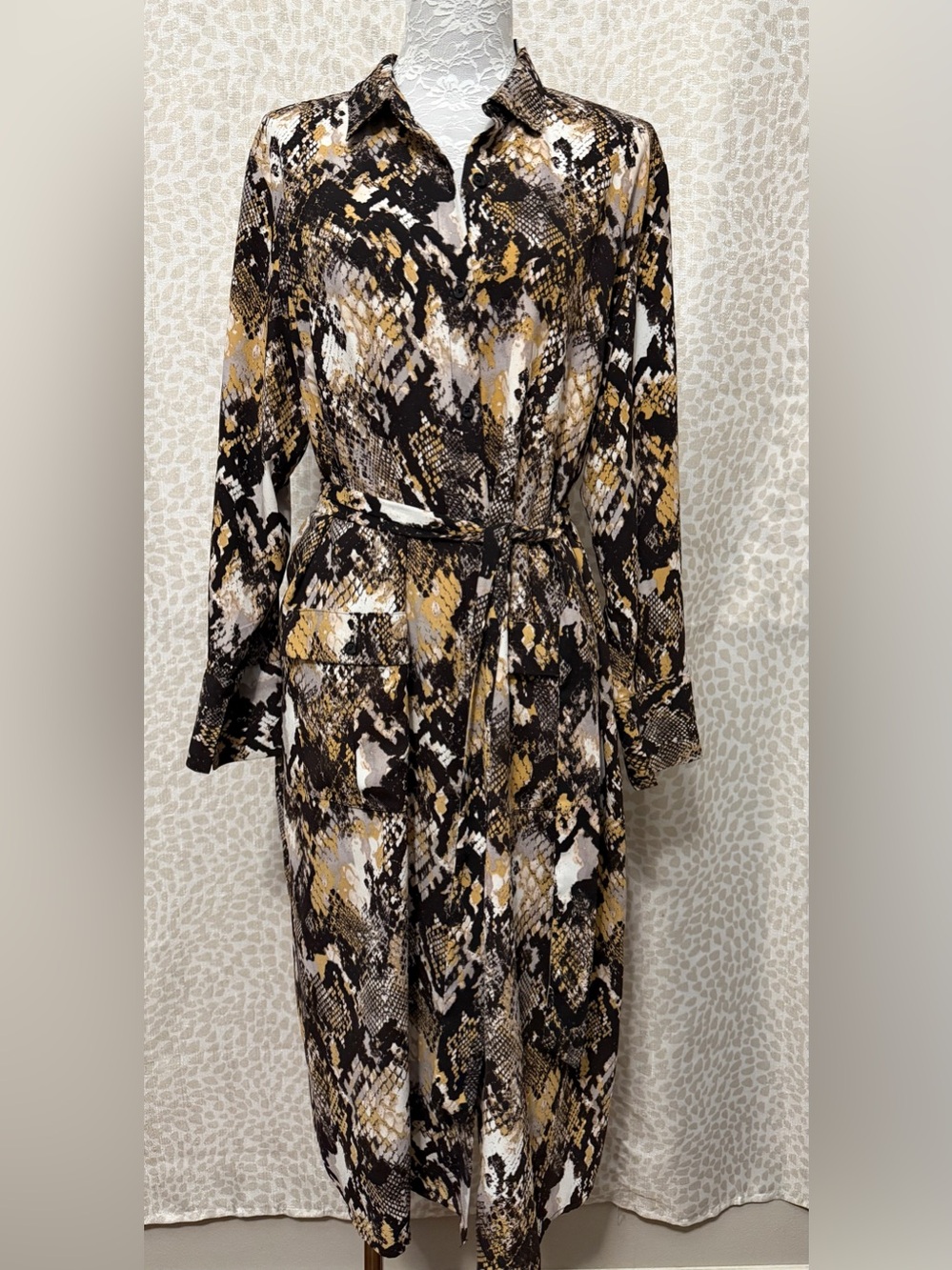 Jennifer Lopez Snake-Print Midi Dress in Black & Gold